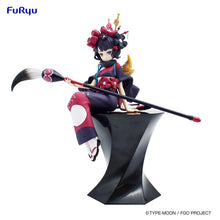 Load image into Gallery viewer, Fate/Grand Order Foreigner (Katsushika Hokusai) Noodle Stopper Figure BY FURYU
